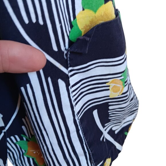 Women's 38 Large Vintage 1970's Hawaiian Top Floral Button-Up Shirt Geometric - Picture 5 of 7